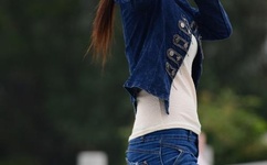 柳岩回京略显发福